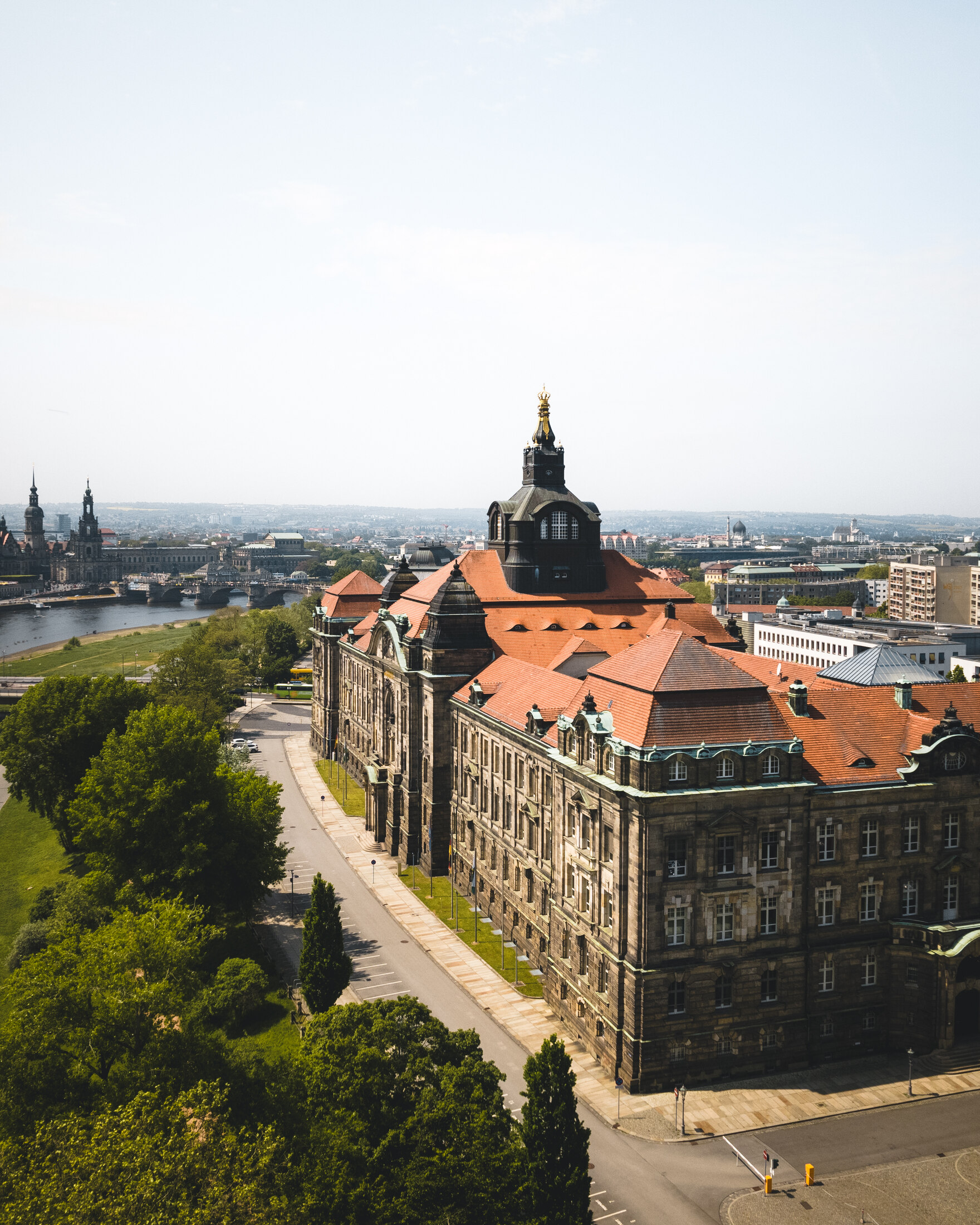 Gebäude der Staatskanzlei Sachsen sowie des Sächsischen Staatsministeriums für Regionalentwicklung